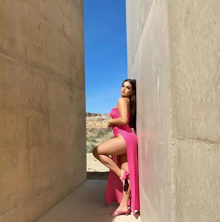 addison-rae-hot-photos