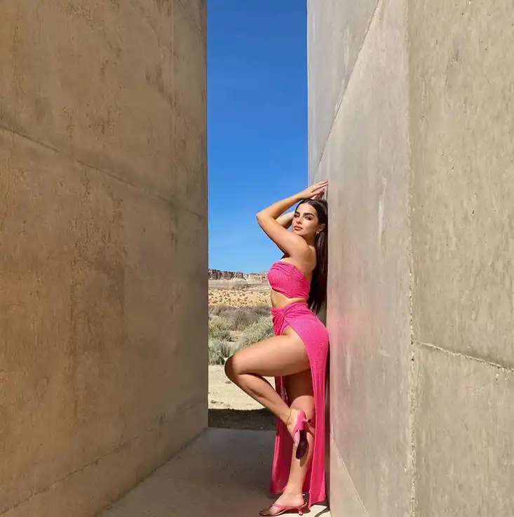 addison-rae-sexy photo